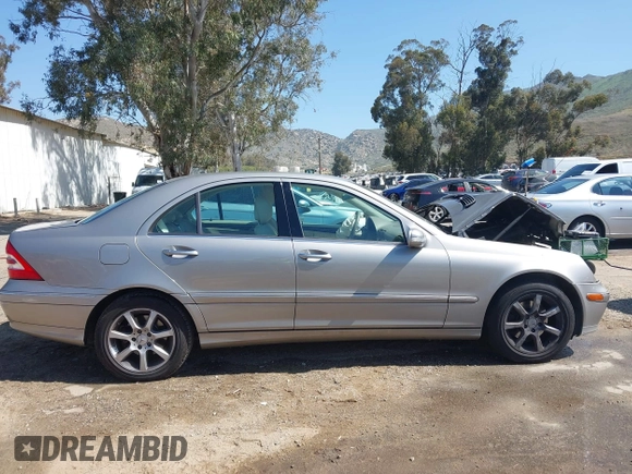 2007 Mercedes-Benz C 280 Luxury with VIN WDBRF54H67A930085, listed as a IAAI auction lot 41972926 with 92,775 mi miles and . Bid and sale history available at DreamBid. Image 13.