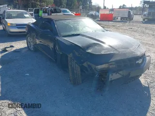 2013 Chevrolet Camaro LT z VIN 2G1FB3D3XD9103988, wystawiony jako IAAI lot #41771059 z przebiegiem 245 894 mil mil oraz . Historia ofert i sprzedaży dostępna na DreamBid. Obrazek 1.