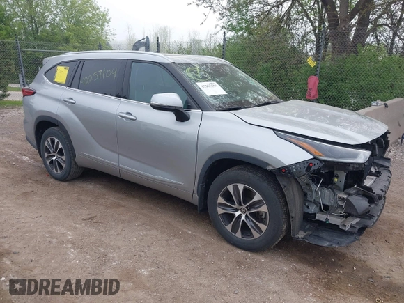 2021 Toyota Highlander XLE with VIN 5TDGZRBH5MS538188, listed as a IAAI auction lot 42257104 with 55,701 mi miles and . Bid and sale history available at DreamBid. Image 1.