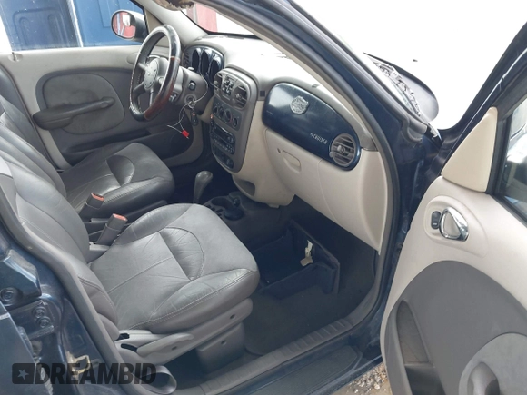 2002 Chrysler PT Cruiser Limited with VIN 3C8FY68B52T297802, listed as a IAAI auction lot 42140615 with 111,518 mi miles. Bid and sale history available at carsss.com. Image 5.