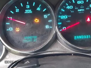 2007 Chevrolet Silverado 1500 LT w/1LT with VIN 2GCEC19C071686992, listed as a IAAI auction lot 41602817 with 395,297 mi miles. Bid and sale history available at carsss.com. Image 15.