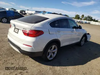 2017 BMW X4 xDrive28i with VIN 5UXXW3C38H0T79909, listed as a Copart auction lot 68994132 with 33,032 mi miles. Bid and sale history available at carsss.com. Image 3.