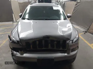 2018 Jeep Cherokee Latitude with VIN 1C4PJMCX3JD579569, listed as a IAAI auction lot 42347011 with 129,990 mi miles and . Bid and sale history available at DreamBid. Image 12.