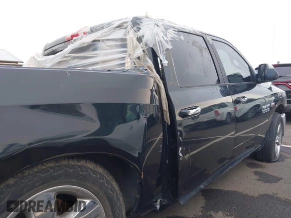 2017 Ram 1500 Big Horn z VIN 3C6RR6LT1HG789439, wystawiony jako IAAI lot #39430528 z przebiegiem 103 028 mil mil oraz . Historia ofert i sprzedaży dostępna na DreamBid. Obrazek 18.