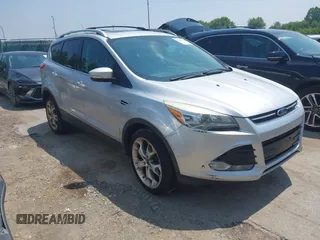 2013 Ford Escape Titanium z VIN 1FMCU9J94DUD89271, wystawiony jako IAAI lot #42702104 z przebiegiem Nie podano mil oraz . Historia ofert i sprzedaży dostępna na DreamBid. Obrazek 1.