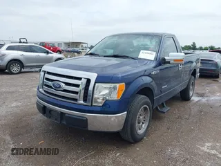 2009 Ford F-150 XL z VIN 1FTRF12W59KA76781, wystawiony jako IAAI lot #42420565 z przebiegiem 75 637 mil mil oraz . Historia ofert i sprzedaży dostępna na DreamBid. Obrazek 2.