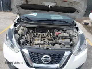 2020 Nissan Kicks SV z VIN 3N1CP5CVXLL545498, wystawiony jako IAAI lot #41940641 z przebiegiem 74 554 mil mil oraz . Historia ofert i sprzedaży dostępna na DreamBid. Obrazek 10.