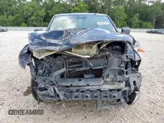 2017 Ram 1500 Tradesman z VIN 3C6JR6AG4HG636931, wystawiony jako Copart lot #60932795 z przebiegiem 157 961 mil mil oraz Szkoda całkowita • Salvage title. Historia ofert i sprzedaży dostępna na DreamBid. Obrazek 5.