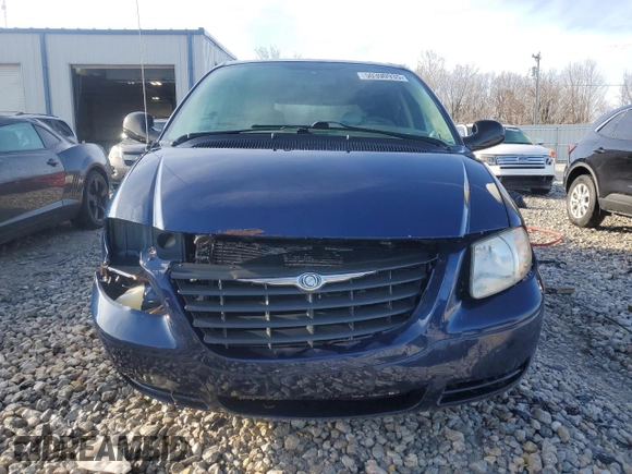 2005 Chrysler Town & Country with VIN 1C4GP45R15B253851, listed as a Copart auction lot 50390935 with 0 mi miles and Clean Title. Bid and sale history available at carsss.com. Image 5.