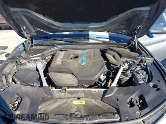 2019 BMW 5 Series 530e iPerformance with VIN WBAJA9C51KB391855, listed as a IAAI auction lot 41429622 with 47,162 mi miles. Bid and sale history available at carsss.com. Image 10.