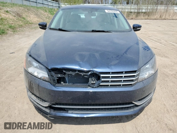 2015 Volkswagen Passat SE z VIN 1VWBV7A39FC066580, wystawiony jako Copart lot #54705935 z przebiegiem 162 056 mil mil oraz Szkoda całkowita • Salvage title. Historia ofert i sprzedaży dostępna na DreamBid. Obrazek 5.