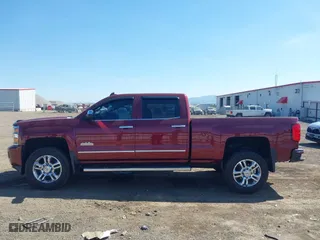 2015 Chevrolet Silverado 2500HD Built After Aug 14 High Country with VIN 1GC1KXEG1FF500025, listed as a IAAI auction lot 42042084 with 164,353 mi miles. Bid and sale history available at carsss.com. Image 14.