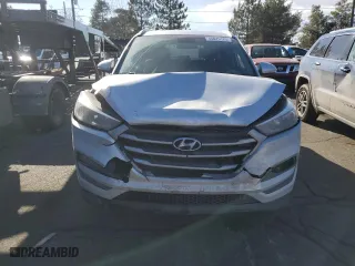 2017 Hyundai Tucson SE Plus with VIN KM8J3CA47HU541271, listed as a Copart auction lot 44079125 with 93,107 mi miles and Salvage Title. Bid and sale history available at carsss.com. Image 5.