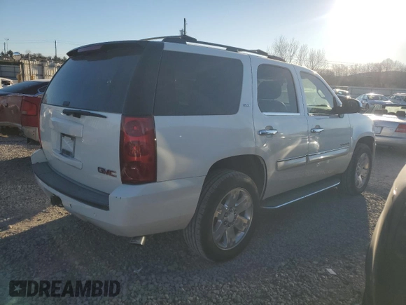 2008 GMC Yukon SLT w/4SB with VIN 1GKFC13J28R264019, listed as a Copart auction lot 89152635 with 162,303 mi miles and Clean Title. Bid and sale history available at carsss.com. Image 3.