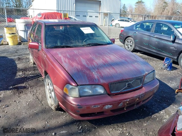 1998 Volvo S70 with VIN YV1LS5545W1452779, listed as a IAAI auction lot 41806870 with 142,224 mi miles. Bid and sale history available at carsss.com. Image 6.