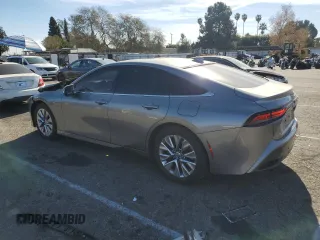 2023 Toyota Mirai XLE with VIN JTDAAAAA5PA009960, listed as a Copart auction lot 42358475 with 33,704 mi miles and Salvage Title. Bid and sale history available at DreamBid. Image 2.