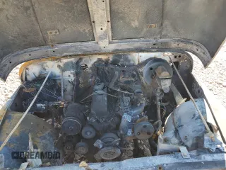 1992 Jeep Wrangler z VIN 2J4FY19P5NJ502467, wystawiony jako Copart lot #77054933 z przebiegiem Nie podano mil oraz Czysty tytuł • Clean title. Historia ofert i sprzedaży dostępna na DreamBid. Obrazek 12.