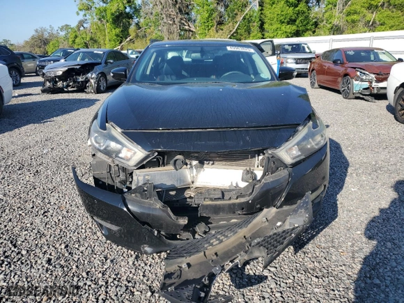 2017 Nissan Maxima SR with VIN 1N4AA6AP0HC425802, listed as a Copart auction lot 49963825 with 91,215 mi miles and Salvage Title. Bid and sale history available at carsss.com. Image 5.