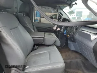 2015 Ford F-350 XL с VIN 1FTBF3A65FEA63831, выставлен на аукционе Copart как лот 58164065 с пробегом 230 557 миль миль и Списание • Salvage title. История ставок и продаж доступна на DreamBid. Изображение 10.