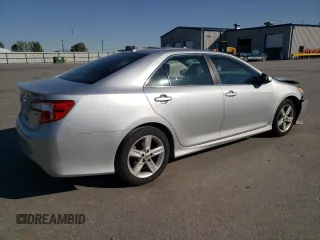 2014 Toyota Camry L with VIN 4T1BF1FKXEU748384, listed as a Copart auction lot 50399185 with 277,724 mi miles and Salvage Title. Bid and sale history available at DreamBid. Image 3.