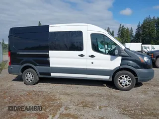 2015 Ford Transit Cargo z VIN 1FTYR2CMXFKB28360, wystawiony jako IAAI lot #42312402 z przebiegiem 126 228 mil mil oraz . Historia ofert i sprzedaży dostępna na DreamBid. Obrazek 13.