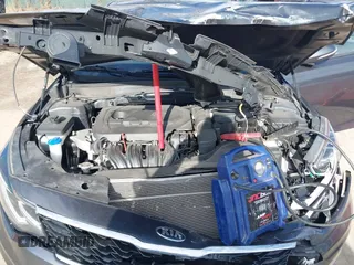 2019 Kia Optima LX with VIN 5XXGT4L34KG314075, listed as a IAAI auction lot 41656527 with 72,131 mi miles. Bid and sale history available at carsss.com. Image 10.