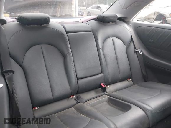 2005 Mercedes-Benz CLK 320 with VIN WDBTJ65J25F133005, listed as a IAAI auction lot 42052519 with 158,186 mi miles and . Bid and sale history available at DreamBid. Image 8.