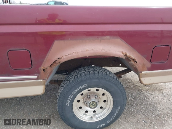 1996 Ford F-150 z VIN 1FTEF15N8TLA20336, wystawiony jako IAAI lot #42026960 z przebiegiem 162 118 mil mil oraz . Historia ofert i sprzedaży dostępna na DreamBid. Obrazek 6.