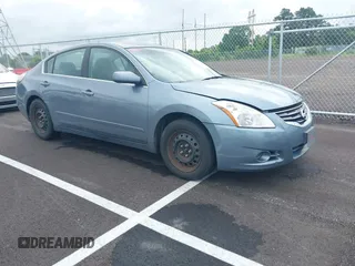 2012 Nissan Altima S z VIN 1N4AL2APXCC239700, wystawiony jako IAAI lot #42330718 z przebiegiem 195 219 mil mil oraz . Historia ofert i sprzedaży dostępna na DreamBid. Obrazek 1.