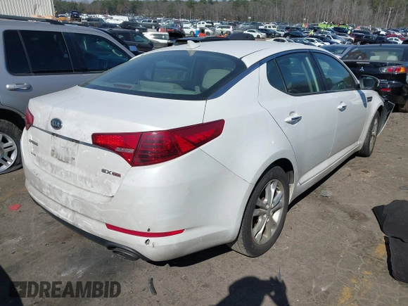 2012 Kia Optima EX with VIN 5XXGN4A70CG028435, listed as a IAAI auction lot 41640394 with 153,000 mi miles. Bid and sale history available at carsss.com. Image 4.