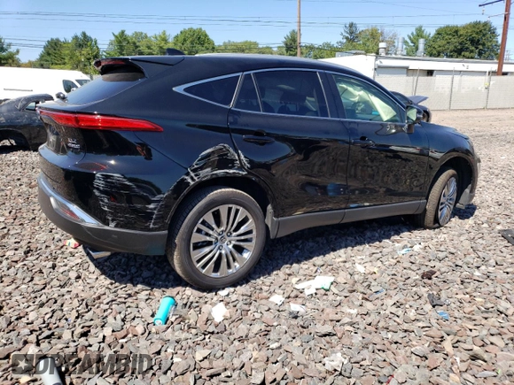 2022 Toyota Venza LE with VIN JTEAAAAH6NJ116621, listed as a Copart auction lot 66396913 with 9,890 mi miles. Bid and sale history available at carsss.com. Image 3.