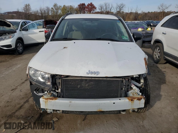 2014 Jeep Compass Altitude with VIN 1C4NJCBA5ED749760, listed as a Copart auction lot 58363764 with 113,120 mi miles and Salvage Title. Bid and sale history available at carsss.com. Image 5.