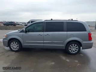 2014 Chrysler Town & Country Touring with VIN 2C4RC1BG0ER234277, listed as a IAAI auction lot 41441067 with 94,314 mi miles. Bid and sale history available at carsss.com. Image 14.