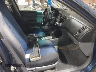2005 Honda Civic LX z VIN 2HGES16585H534585, wystawiony jako IAAI lot #41982109 z przebiegiem 226 854 mil mil oraz . Historia ofert i sprzedaży dostępna na DreamBid. Obrazek 5.