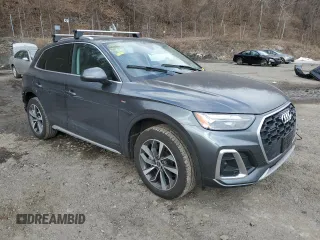 2024 Audi Q5 S line Premium with VIN WA1GAAFY5R2023624, listed as a Copart auction lot 42004095 with 24,041 mi miles and Salvage Title. Bid and sale history available at carsss.com. Image 4.
