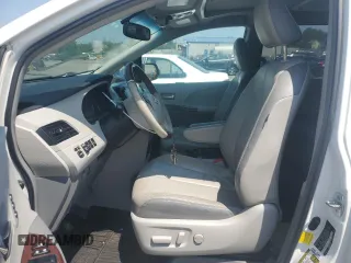 2013 Toyota Sienna XLE with VIN 5TDDK3DC1DS054265, listed as a Copart auction lot 59713835 with 206,197 mi miles and Salvage title. Bid and sale history available at DreamBid. Image 7.