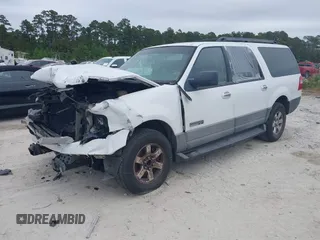 2007 Ford Expedition EL SSV with VIN 1FMFK165X7LA17471, listed as a IAAI auction lot 37941369 with 1 mi miles. Bid and sale history available at carsss.com. Image 2.