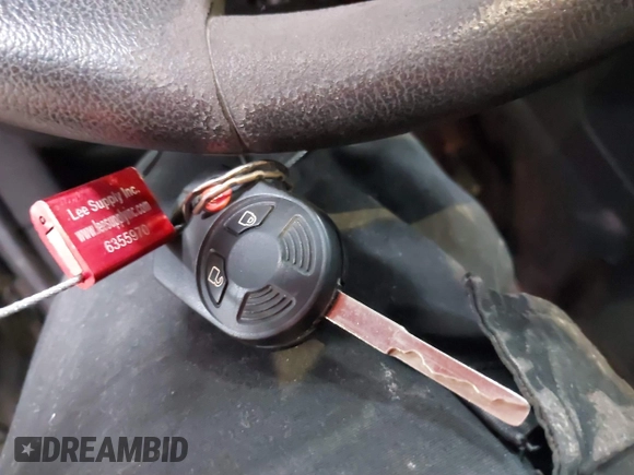 2014 Ford Escape SE with VIN 1FMCU9GXXEUD09124, listed as a IAAI auction lot 41747925 with 147,996 mi miles and . Bid and sale history available at DreamBid. Image 11.