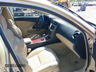2006 Lexus IS 250 z VIN JTHCK262365000936, wystawiony jako IAAI lot #42157605 z przebiegiem 119 911 mil mil oraz . Historia ofert i sprzedaży dostępna na DreamBid. Obrazek 5.