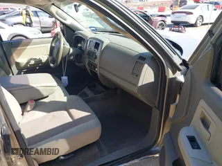2006 Dodge Dakota SLT with VIN 1D7HE42K16S666071, listed as a IAAI auction lot 41676231 with 129,977 mi miles and . Bid and sale history available at carsss.com. Image 5.