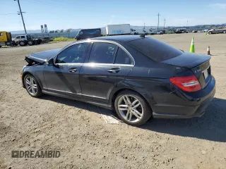 2014 Mercedes-Benz C 300 Sport z VIN WDDGF8AB2EA951478, wystawiony jako Copart lot #56416245 z przebiegiem 71 909 mil mil oraz Szkoda całkowita • Salvage title. Historia ofert i sprzedaży dostępna na DreamBid. Obrazek 2.