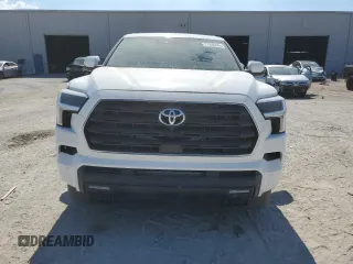 2024 Toyota Sequoia SR5 with VIN 7SVAAABA6RX034127, listed as a Copart auction lot 77848444 with 7,528 mi miles and Salvage Title. Bid and sale history available at carsss.com. Image 5.