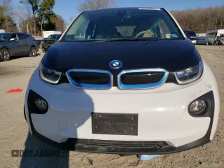 2015 BMW i3 with VIN WBY1Z4C52FV502978, listed as a Copart auction lot 44496093 with 59,588 mi miles. Bid and sale history available at carsss.com. Image 5.