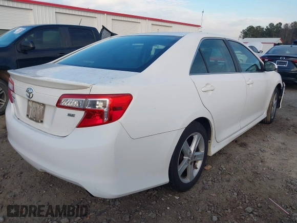 2013 Toyota Camry L with VIN 4T1BF1FK7DU702297, listed as a IAAI auction lot 41198744 with 178,973 mi miles. Bid and sale history available at carsss.com. Image 4.