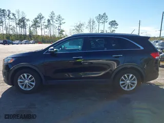 2016 Kia Sorento LX with VIN 5XYPG4A56GG140800, listed as a IAAI auction lot 41828064 with 174,113 mi miles. Bid and sale history available at carsss.com. Image 14.