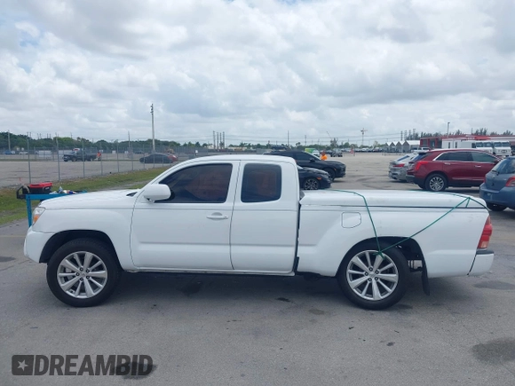 2015 Toyota Tacoma with VIN 5TFTX4CN7FX057092, listed as a IAAI auction lot 39318808 with 108,050 mi miles and . Bid and sale history available at DreamBid. Image 14.