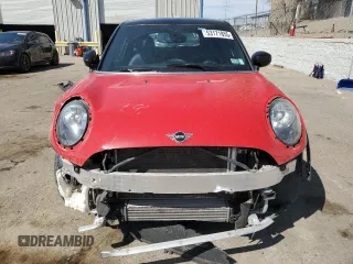 2021 MINI Hardtop 4 Door Oxford Edition z VIN WMWXU7C07M2N56224, wystawiony jako Copart lot #53171855 z przebiegiem 68 440 mil mil oraz Szkoda całkowita • Salvage title. Historia ofert i sprzedaży dostępna na DreamBid. Obrazek 5.