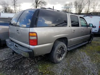 2001 Chevrolet Suburban LT with VIN 3GNEC16T11G147081, listed as a Copart auction lot 45738435 with 0 mi miles and Salvage Title. Bid and sale history available at carsss.com. Image 3.