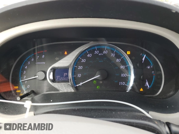 2011 Toyota Sienna XLE z VIN 5TDDK3DC8BS013239, wystawiony jako Copart lot #74852364 z przebiegiem 212 060 mil mil oraz Szkoda całkowita • Salvage title. Historia ofert i sprzedaży dostępna na DreamBid. Obrazek 9.