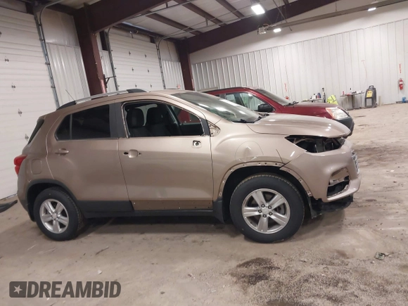 2018 Chevrolet Trax LT with VIN 3GNCJPSB4JL161027, listed as a IAAI auction lot 41750427 with 64,683 mi miles. Bid and sale history available at carsss.com. Image 13.